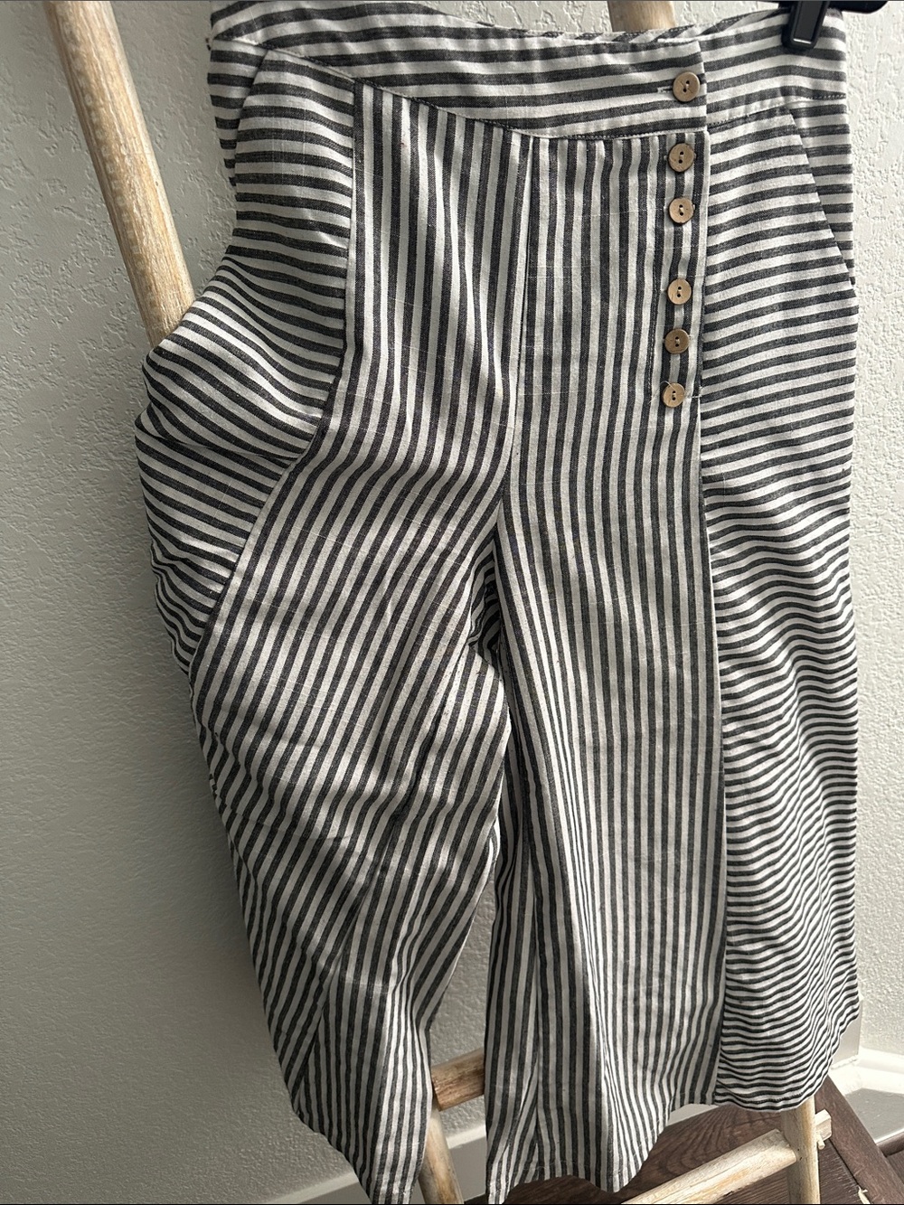 SHEIN Black & White Vertical Stripe Wide-Leg Pants